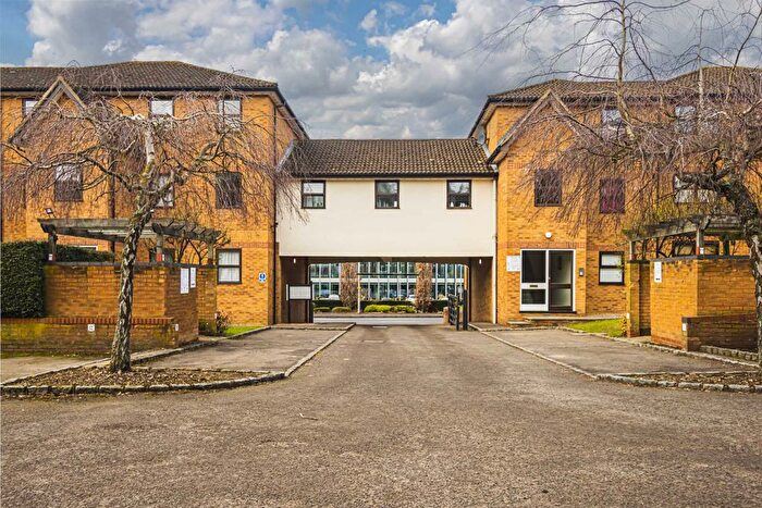 1 Bedroom Flat To Rent In Station Approach, Station Road, WD4