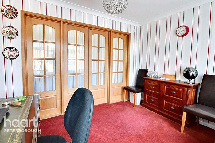 4 Bedroom Detached House For Sale In Mickle Gate, Longthorpe, PE3