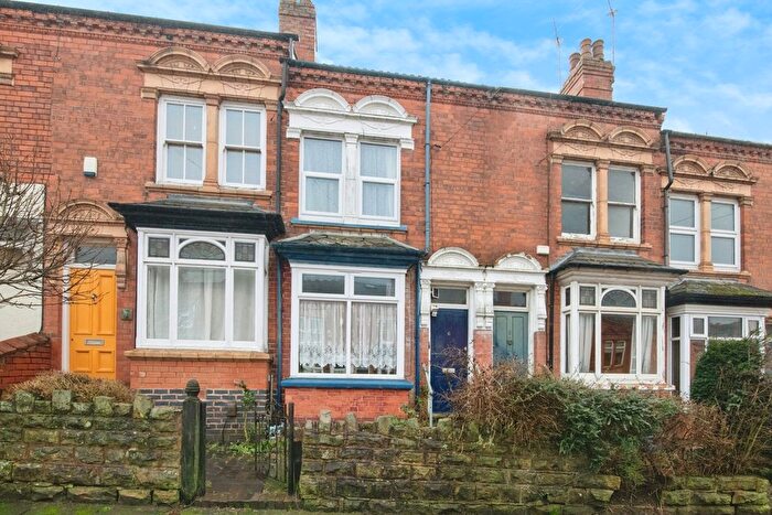 3 Bedroom Terraced House For Sale In Hartledon Road, Birmingham, West Midlands, B17