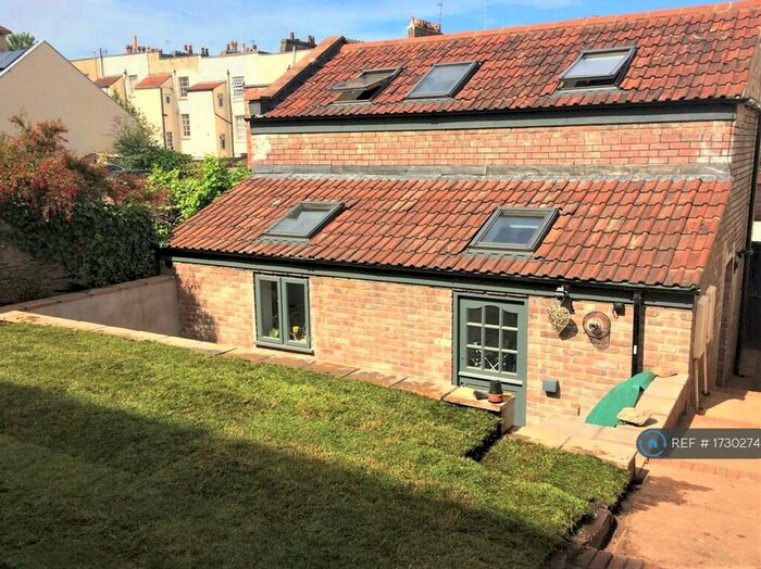 2 Bedroom Semi-Detached House To Rent In Sydenham Lane, Bristol, BS6