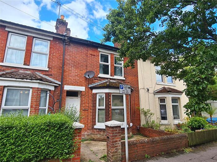 3 Bedroom Terraced House To Rent In High Street, Eastleigh, SO50