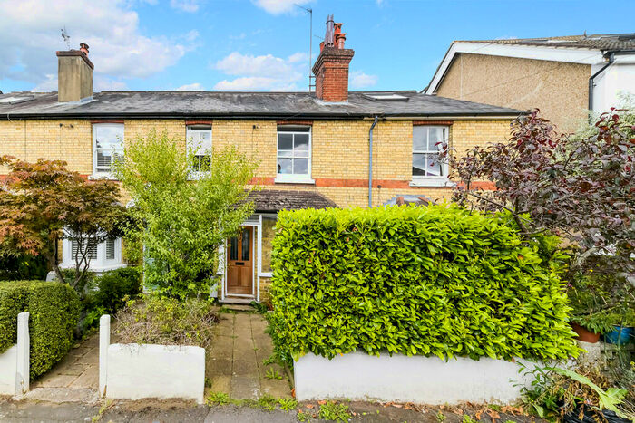 2 Bedroom Terraced House To Rent In Shrewsbury Road, Redhill, RH1