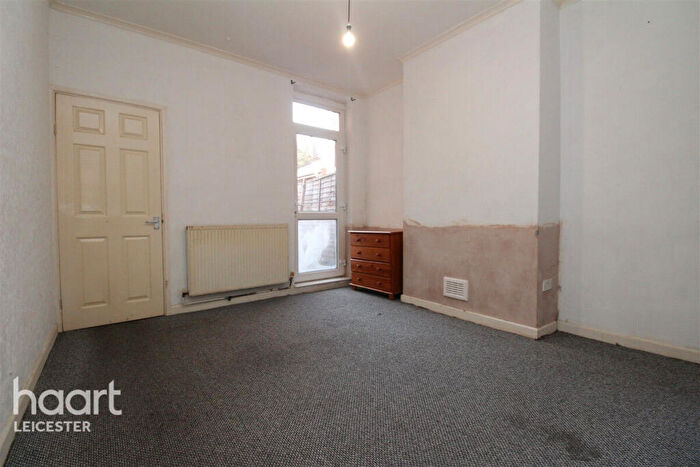 2 Bedroom Terraced House To Rent In Mantle Road, Leicester, LE3