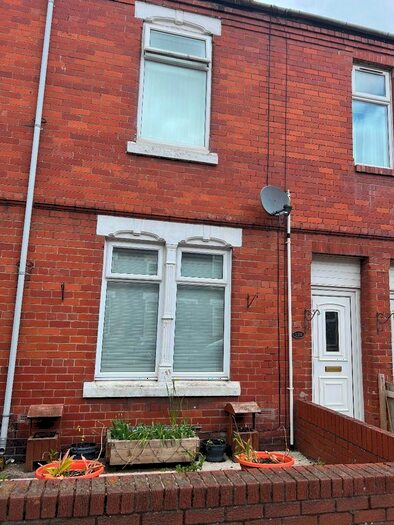 2 Bedroom Flat To Rent In Plessey Road, Blyth, NE24