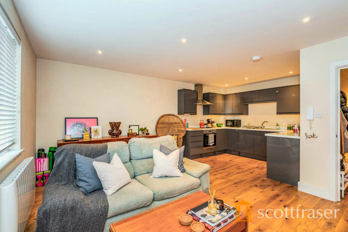 1 Bedroom Apartment To Rent In Langdale Gate, Witney, OX28