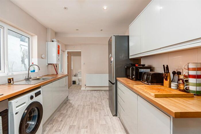 3 Bedroom Terraced House For Sale In Portia Terrace, Mount Pleasant, Swansea, SA1