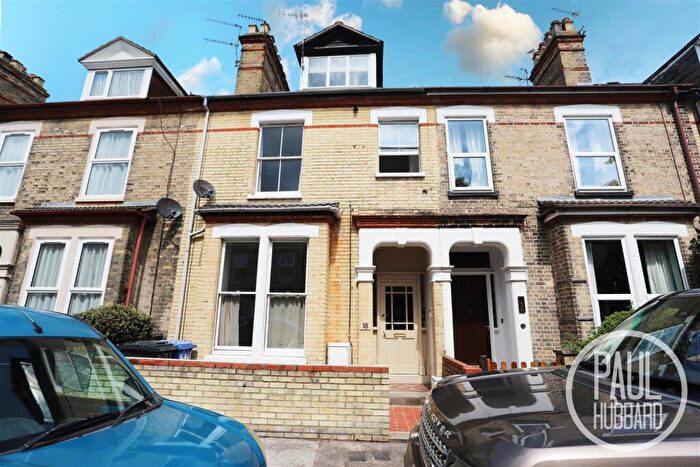 1 Bedroom Apartment To Rent In Cleveland Road, Kirkley, NR33