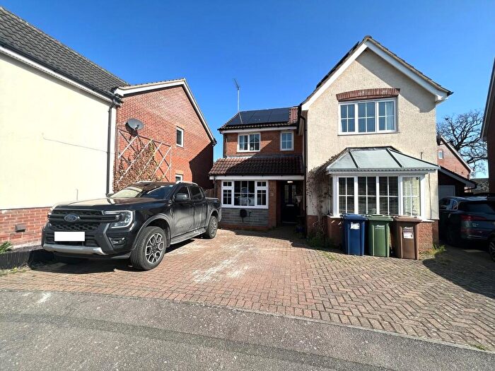 4 Bedroom Detached House For Sale In Farriers Gate, Chatteris, Cambs, PE16