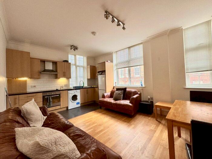 Property To Rent In Seven Sisters Road, Finsbury Park, N7