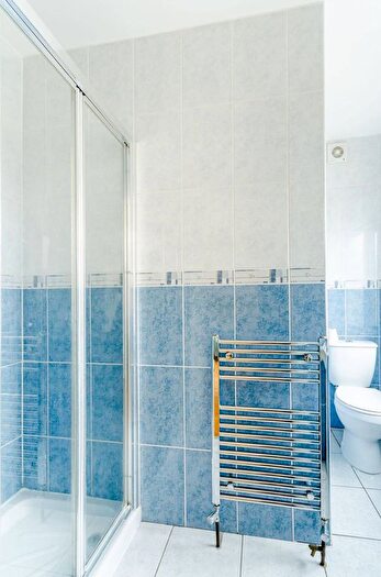 Studio To Rent In Welldon Crescent, Harrow, HA1