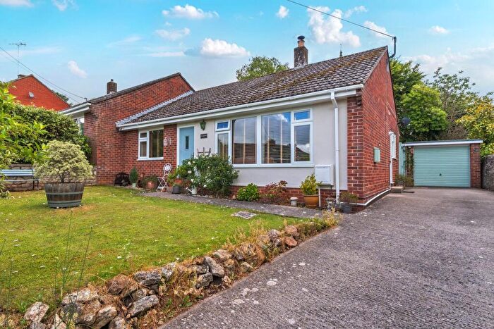 2 Bedroom Bungalow For Sale In Bennetts Close, Croscombe, BA5