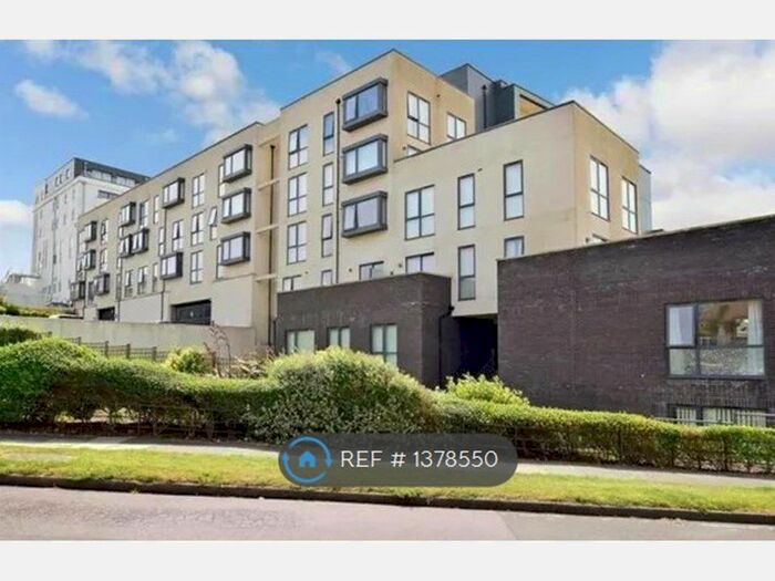 2 Bedroom Flat To Rent In Ionian Heights, Saltdean, Brighton, BN2