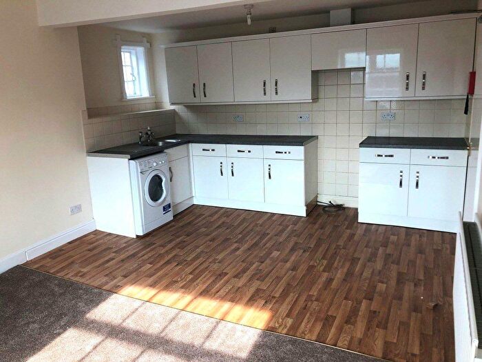 3 Bedroom Flat To Rent In St. Peters Square, Ruthin, LL15
