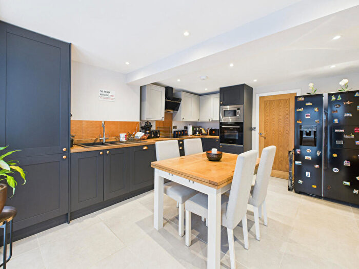 2 Bedroom Character Property For Sale In Eaton Road, Cheshire, CW6