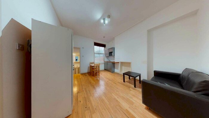 Studio To Rent In Kilburn High Road, NW6