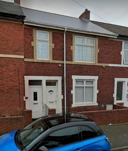 2 Bedroom Flat To Rent In Esk Street, Carr Hill, Gateshead, NE9