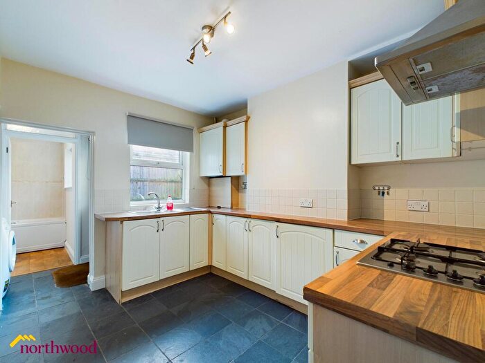 2 Bedroom Semi-Detached House For Sale In Broughton Road, Banbury, OX16