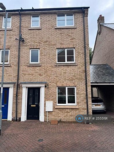 4 Bedroom Semi-Detached House To Rent In Bradford Drive, Colchester, CO4