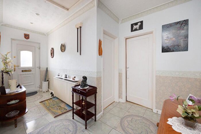2 Bedroom Detached Bungalow For Sale In Greenway Gardens, Trowbridge, BA14