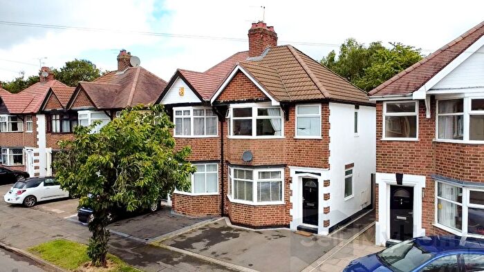 3 Bedroom Semi-Detached House For Sale In St. Nicolas Road, Nuneaton, Warwickshire, CV11