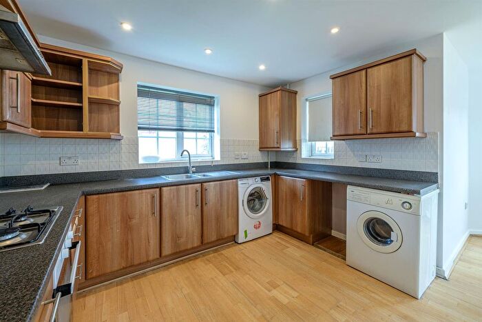 4 Bedroom End Of Terrace House For Sale In Columbus Ave, Brierley Hill, DY5