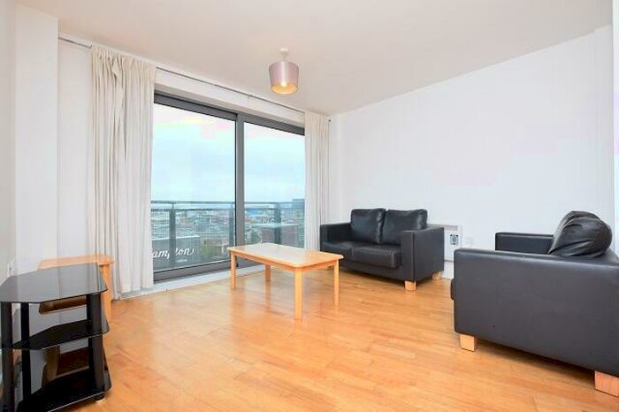 2 Bedroom Apartment To Rent In Metis, Scotland St, S3