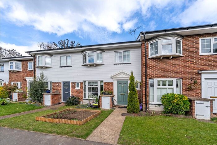 3 Bedroom Terraced House For Sale In Chatsworth Place, Teddington, TW11