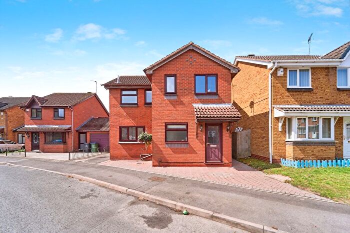 3 Bedroom Detached House For Sale In Dovecote Close, Tipton, DY4