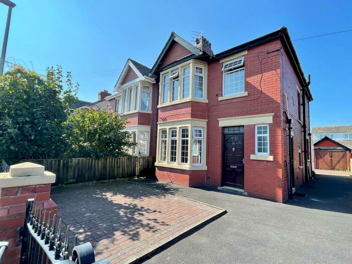 1 Bedroom Ground Flat To Rent In Balham Avenue, Blackpool, Lancashire, FY4