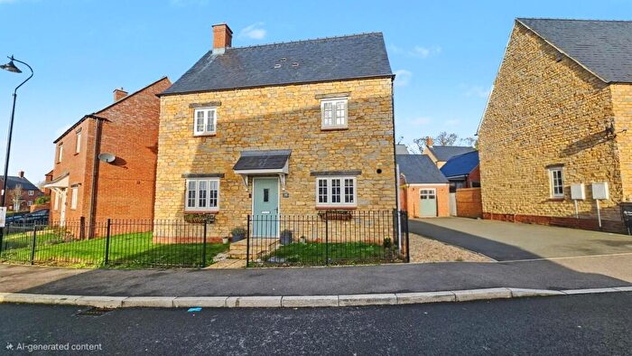 3 Bedroom Detached House For Sale In Pianoforte Road, Roade, Northampton, NN7