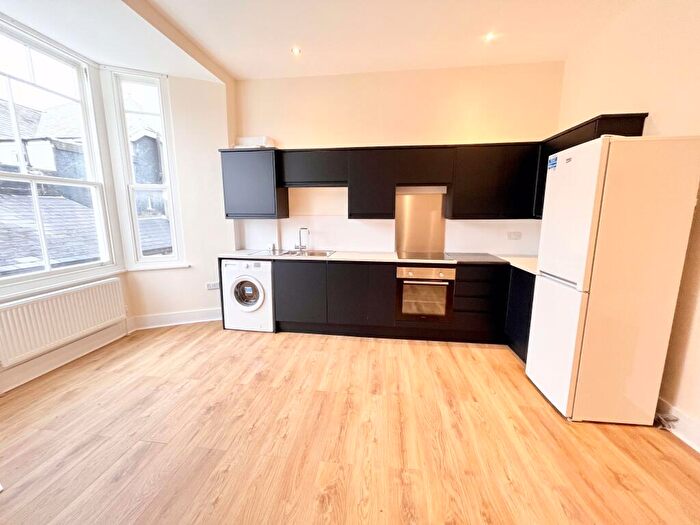 2 Bedroom Flat To Rent In St. James Street, Okehampton, Devon, EX20