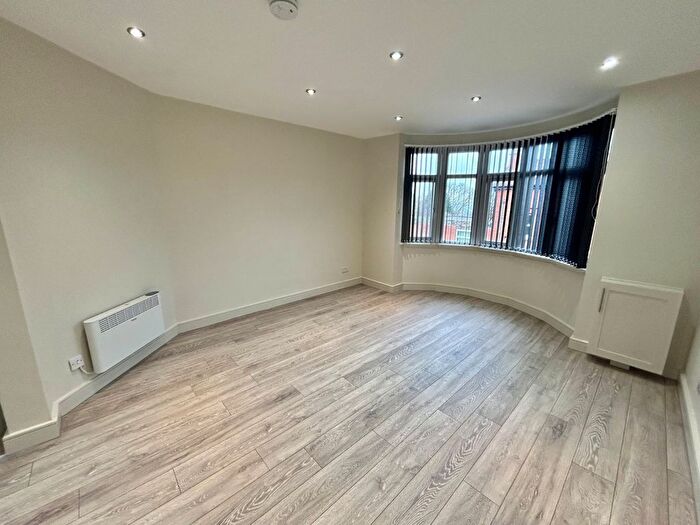 Studio To Rent In Ivor Road, Redditch, Worcestershire, B97