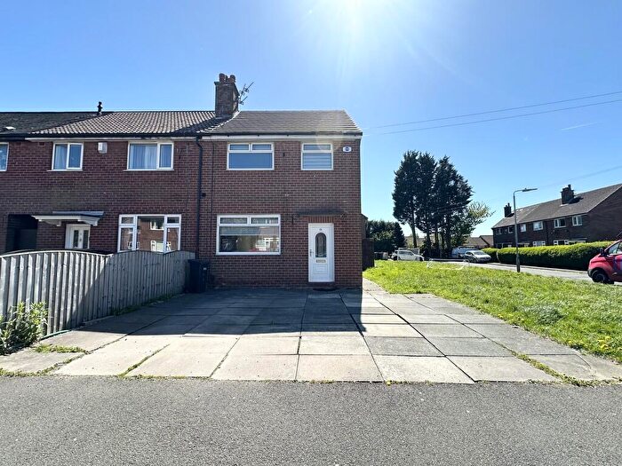 3 Bedroom End Of Terrace House For Sale In Windermere Road, Farnworth, Bolton, BL4