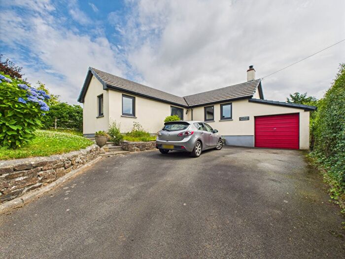 3 Bedroom Detached Bungalow For Sale In Bridgerule, Holsworthy, EX22