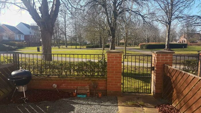 4 Bedroom Terraced House To Rent In Cambrai Close, Uphill Lincoln, Lincoln, LN1