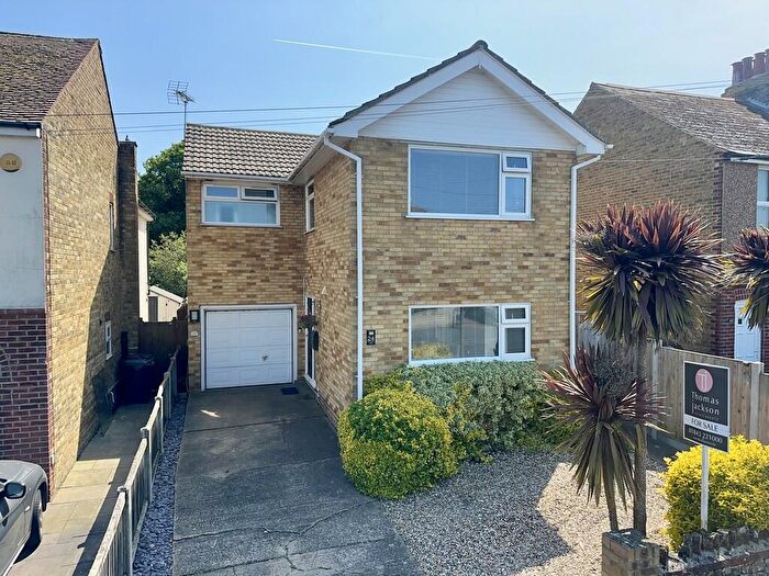 3 Bedroom Detached House For Sale In Cross Road, Birchington, CT7