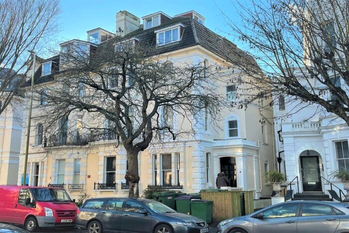 1 Bedroom Apartment To Rent In Trinity Crescent, Folkestone, Kent, CT20