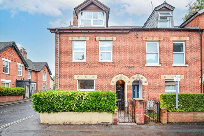 4 Bedroom End Of Terrace House To Rent In Kennet Road, Newbury, Berkshire, RG14