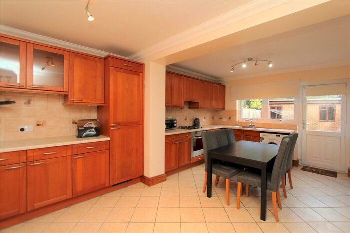 3 Bedroom Detached House To Rent In Noel Road, Acton, London, Uk, W3