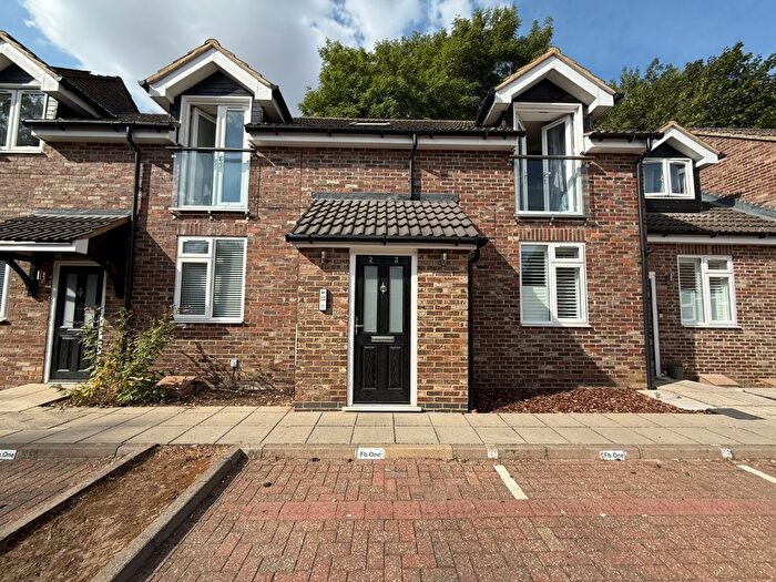 1 Bedroom Flat For Sale In Harrier Court, Woodside Road, Lower Woodside, LU1