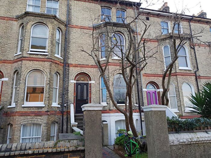 1 Bedroom Flat To Rent In Gladstone Terrace, Brighton, BN2