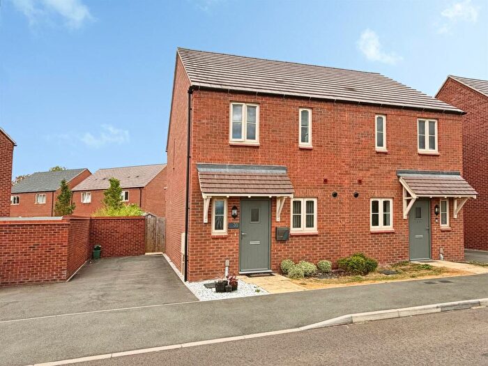 2 Bedroom Semi-Detached House For Sale In Holywell Drive, Temple Herdewyke, Southam, CV47