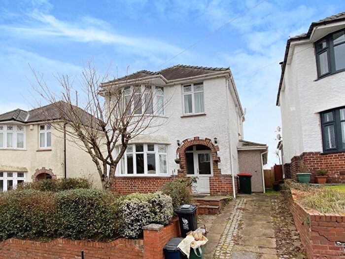 3 Bedroom Detached House To Rent In Blaen Y Pant Place, Newport, NP20