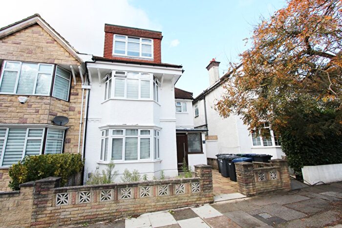 1 Bedroom Flat To Rent In St. Johns Road, London, NW11