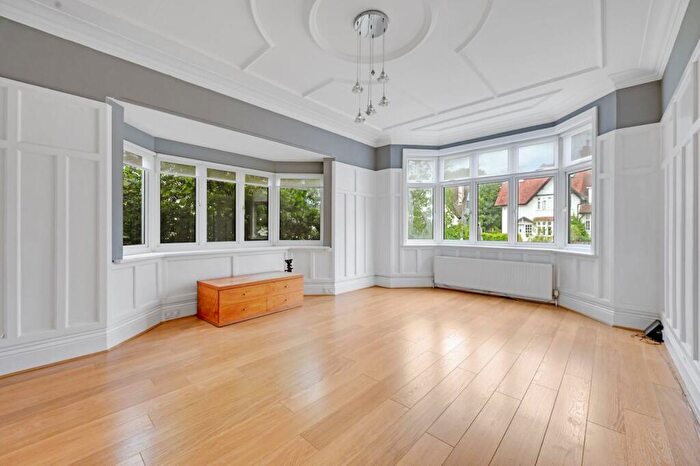5 Bedroom Detached House For Sale In Hodford Road, Golders Green, London, NW11