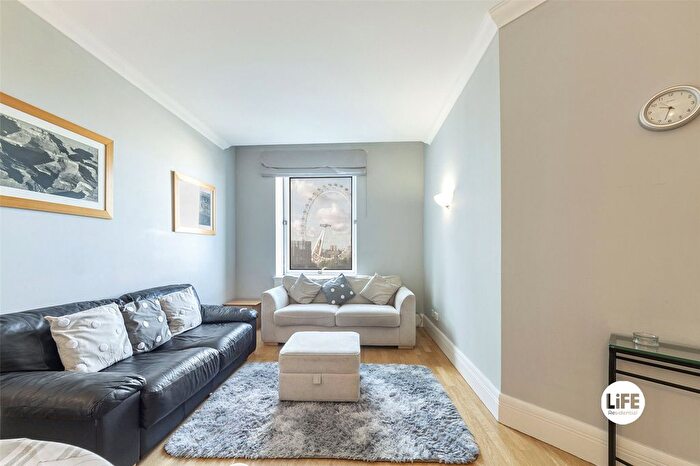 2 Bedroom Flat To Rent In Whitehouse Apartments, Belvedere Road, London, SE1