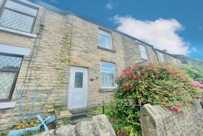 2 Bedroom Terraced House To Rent In Hollinsend Road, Sheffield, S12