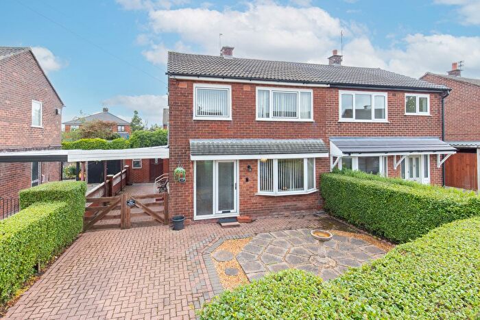 3 Bedroom Semi-detached House For Sale In Marina Grove, Lostock Hall, PR5