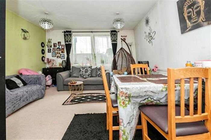 1 Bedroom Flat For Sale In Cotterells, Hemel Hempstead, HP1