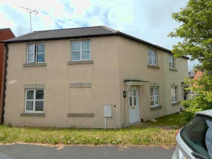 3 Bedroom Semi-Detached House To Rent In Lawrence Avenue, Mansfield Woodhouse, Mansfield, NG19